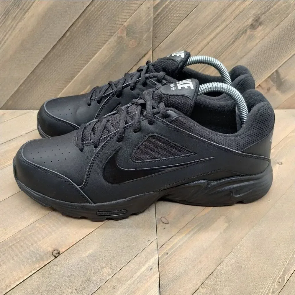 Nike View 3 Walking Shoes Womens Size 10 Triple Black Athletic Sneakers Walking_2